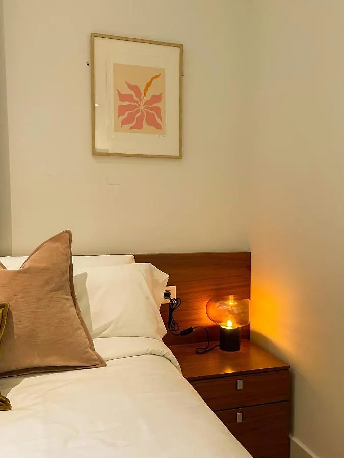 Boutique Pare Lainez - Cozy Stylish One Bedroom Flat Near Sagrada Familia Barcelona