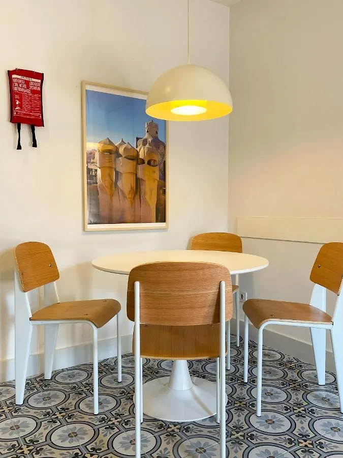 Apartment Boutique Pare Lainez - Cozy Stylish One Bedroom Flat Near Sagrada Familia Barcelona